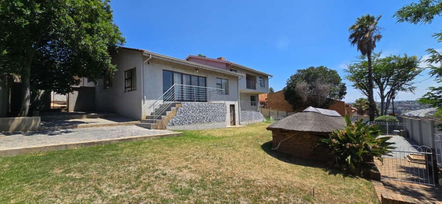 To Let 3 Bedroom Property for Rent in Bassonia Gauteng