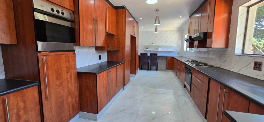 To Let 3 Bedroom Property for Rent in Bassonia Gauteng