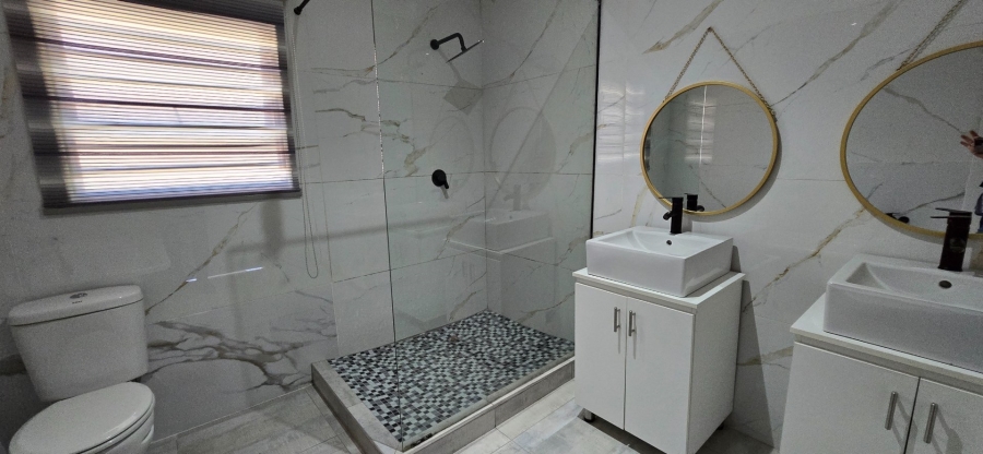 To Let 3 Bedroom Property for Rent in Bassonia Gauteng