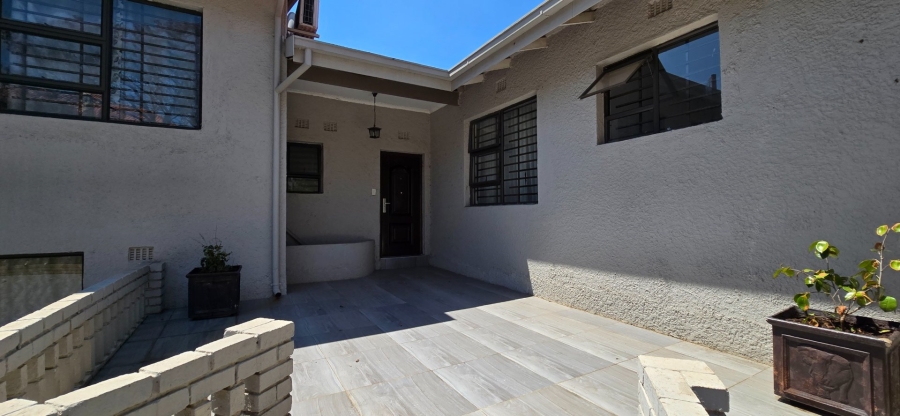 To Let 3 Bedroom Property for Rent in Bassonia Gauteng