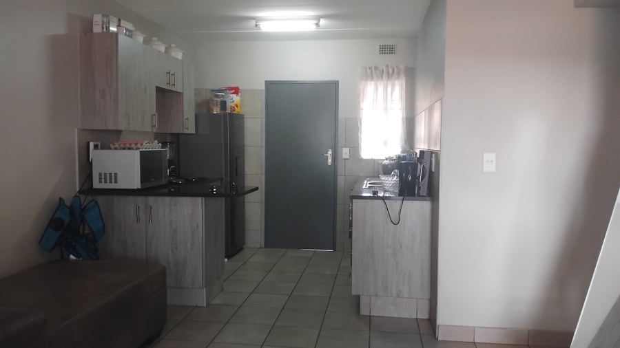 2 Bedroom Property for Sale in Montana Tuine Gauteng