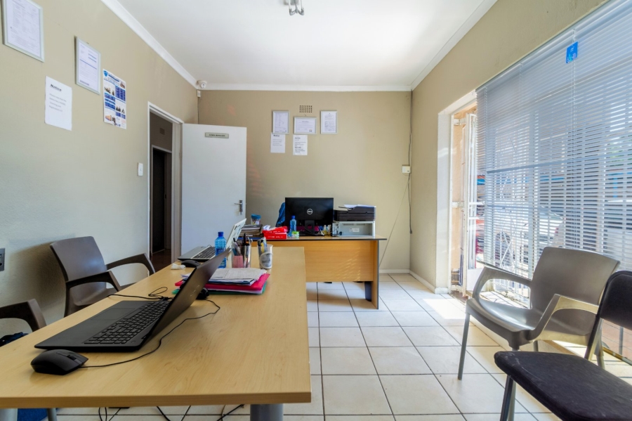 Commercial Property for Sale in Kempton Park Ext 4 Gauteng
