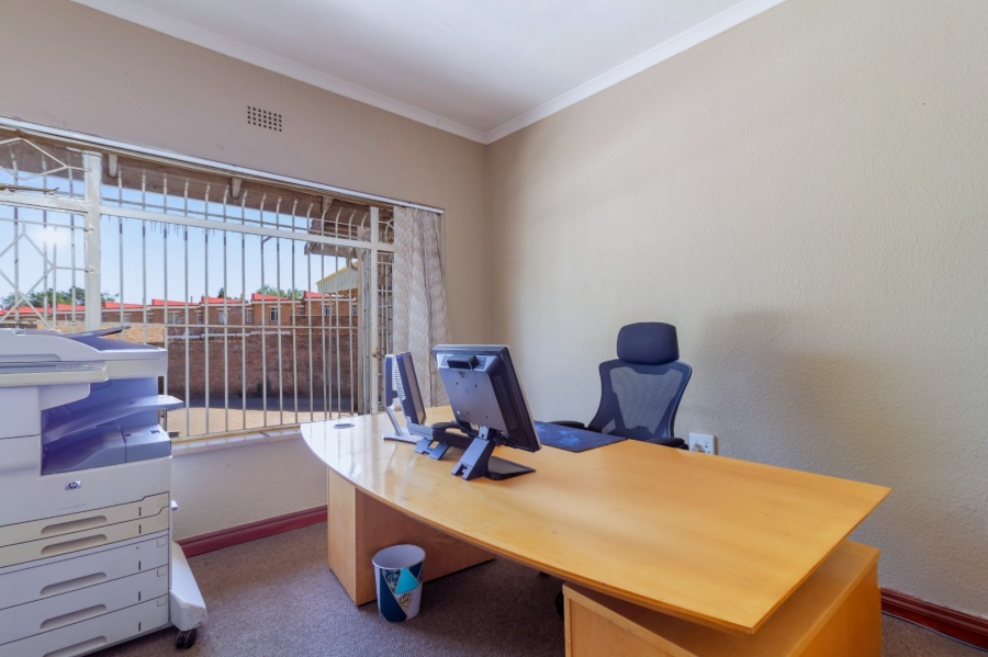 Commercial Property for Sale in Kempton Park Ext 4 Gauteng