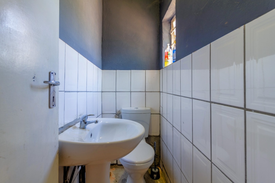 Commercial Property for Sale in Kempton Park Ext 4 Gauteng