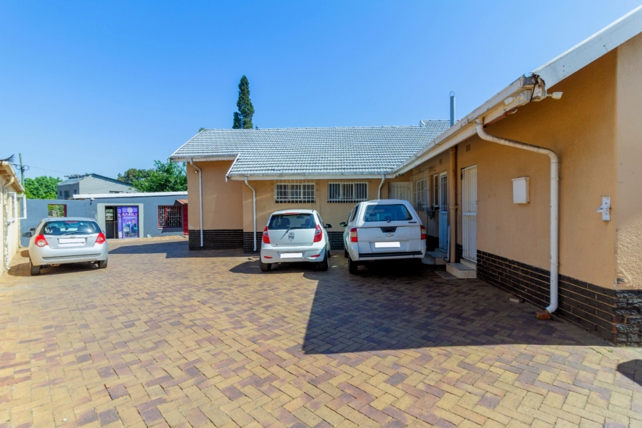 Commercial Property for Sale in Kempton Park Ext 4 Gauteng