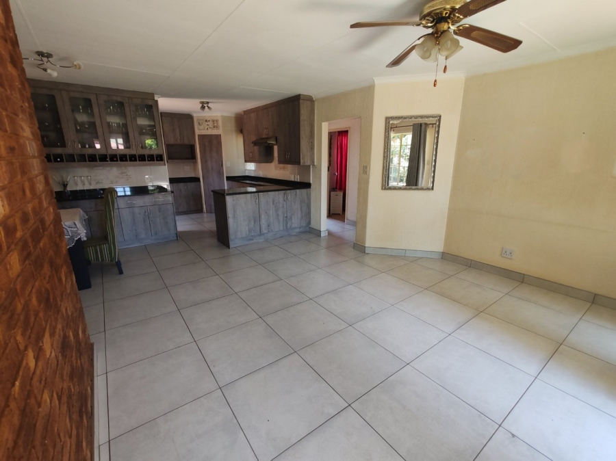 To Let 4 Bedroom Property for Rent in Doornpoort Gauteng