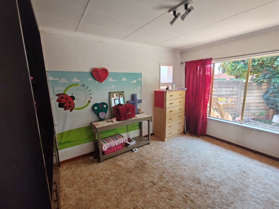 To Let 4 Bedroom Property for Rent in Doornpoort Gauteng