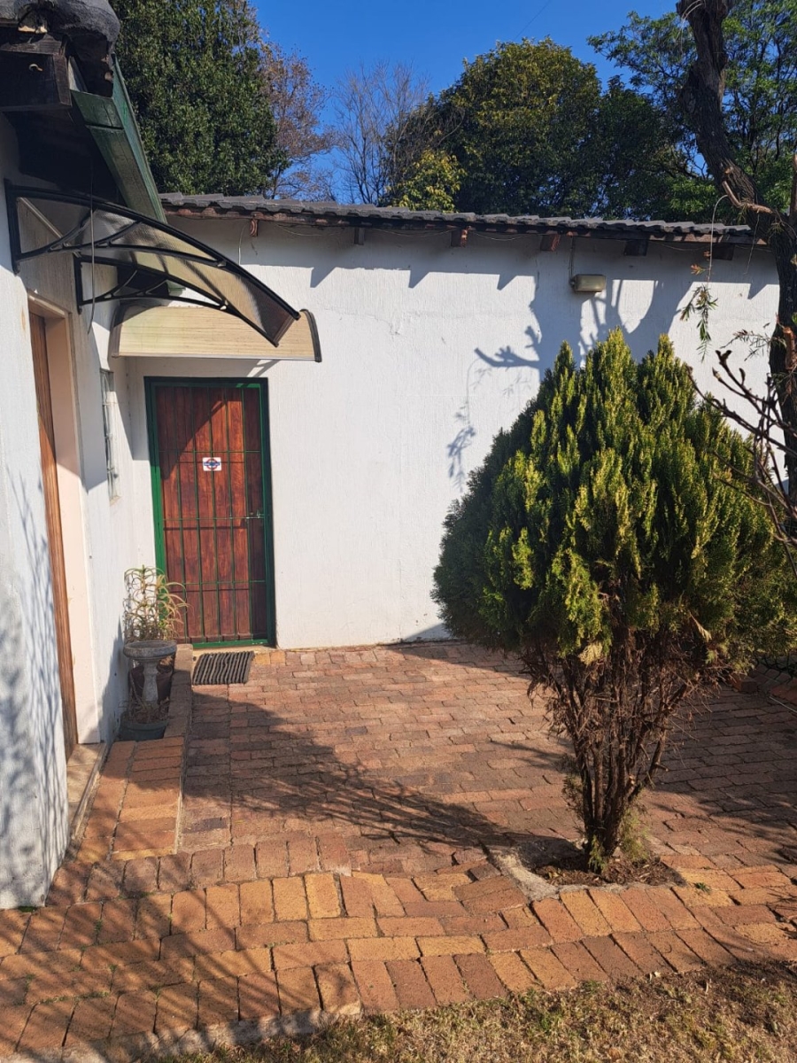 To Let 2 Bedroom Property for Rent in Eden Glen Gauteng