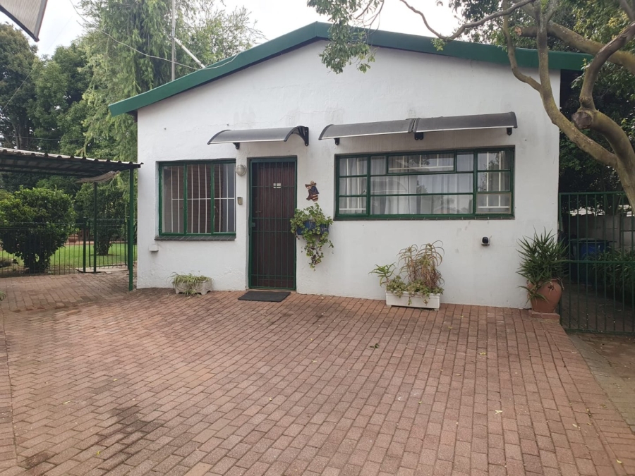 To Let 2 Bedroom Property for Rent in Eden Glen Gauteng