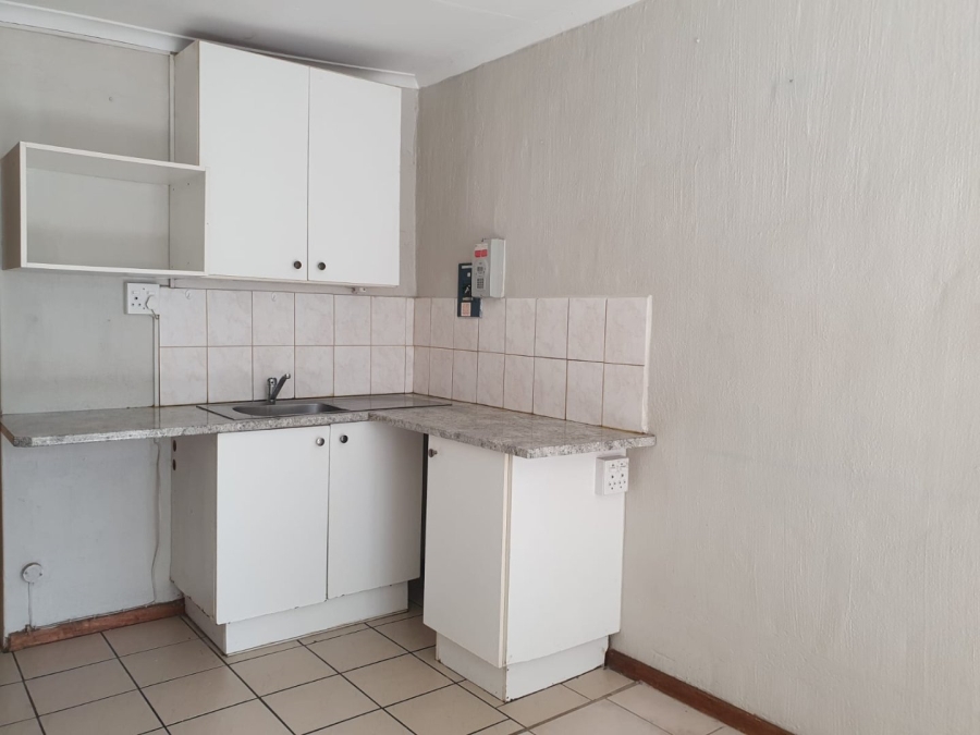 To Let 2 Bedroom Property for Rent in Eden Glen Gauteng