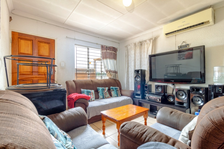 2 Bedroom Property for Sale in Cosmo City Gauteng