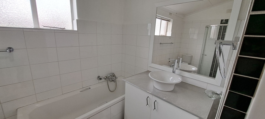 2 Bedroom Property for Sale in Edenvale Central Gauteng