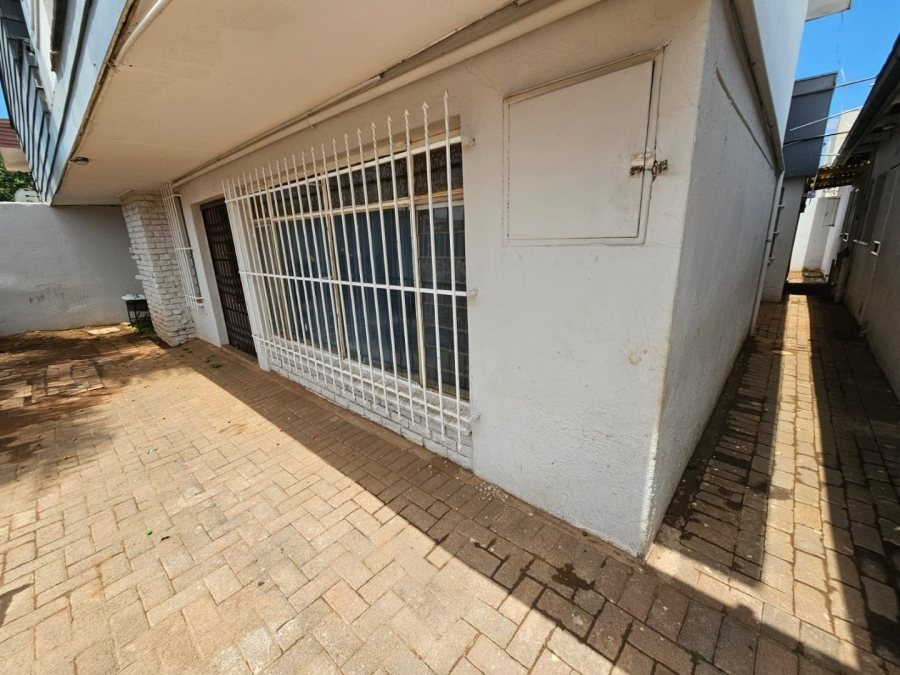 To Let 2 Bedroom Property for Rent in Laudium Gauteng
