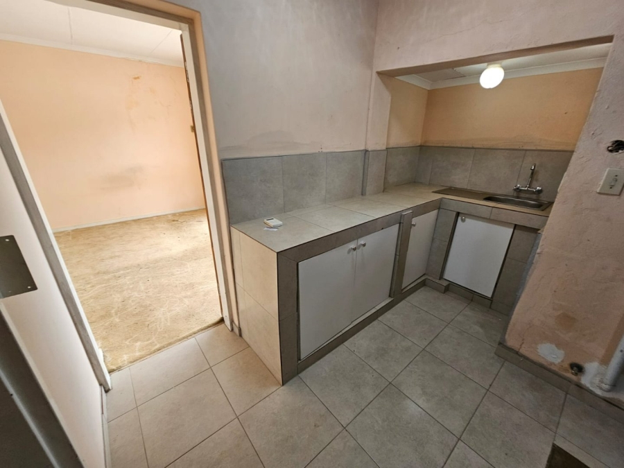 To Let 2 Bedroom Property for Rent in Laudium Gauteng