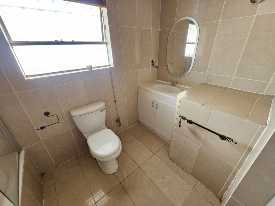 To Let 2 Bedroom Property for Rent in Laudium Gauteng