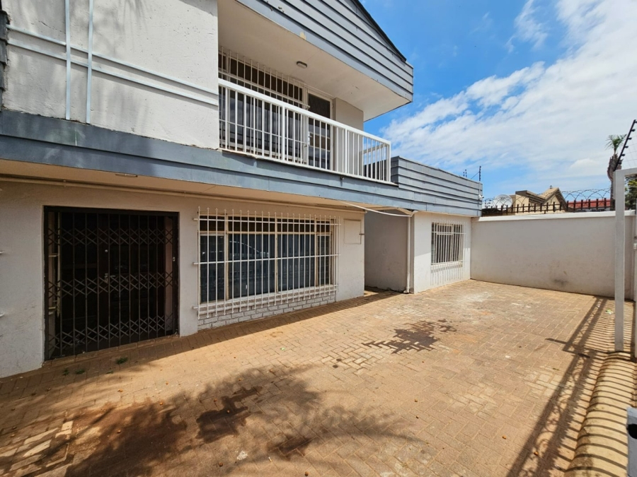 To Let 2 Bedroom Property for Rent in Laudium Gauteng
