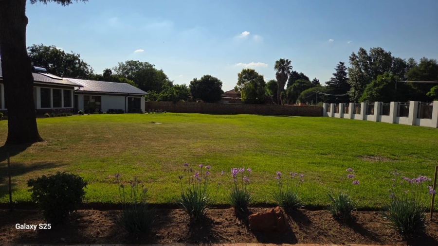 7 Bedroom Property for Sale in Sonneveld Gauteng