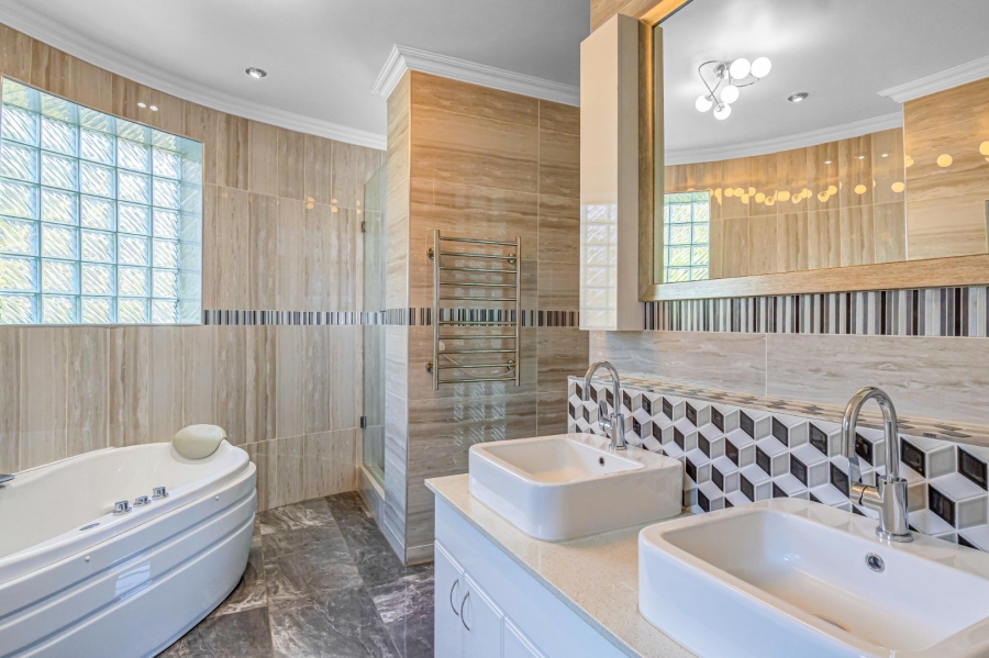 14 Bedroom Property for Sale in Bassonia Gauteng