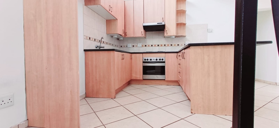 To Let 2 Bedroom Property for Rent in New Redruth Gauteng
