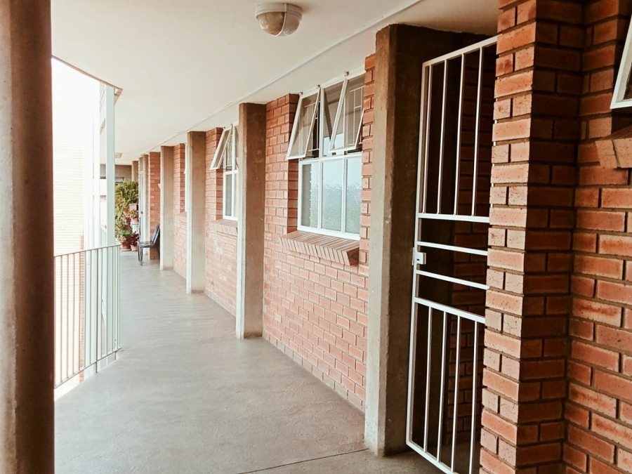 2 Bedroom Property for Sale in Wonderboom South Gauteng
