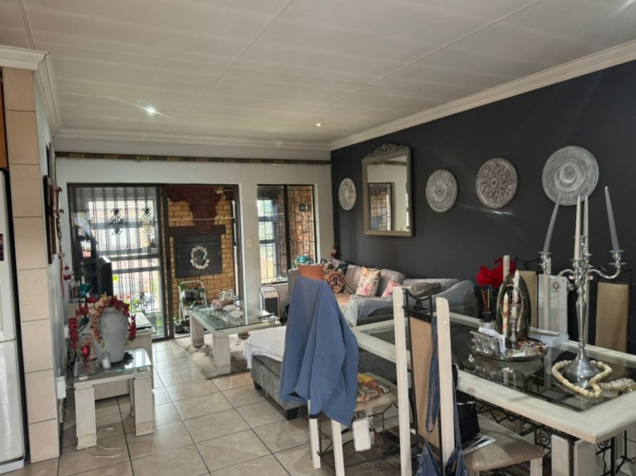 3 Bedroom Property for Sale in Oriel Gauteng