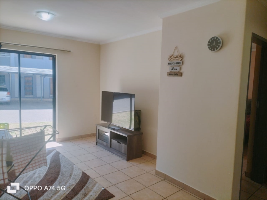 2 Bedroom Property for Sale in Noordwyk Gauteng