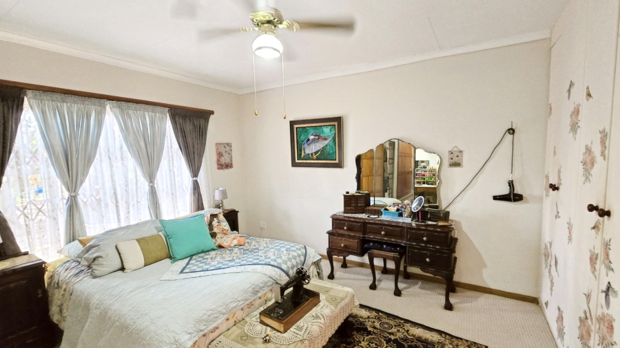 4 Bedroom Property for Sale in Kleinfontein A H Gauteng