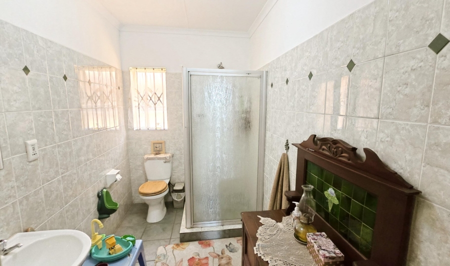 4 Bedroom Property for Sale in Kleinfontein A H Gauteng