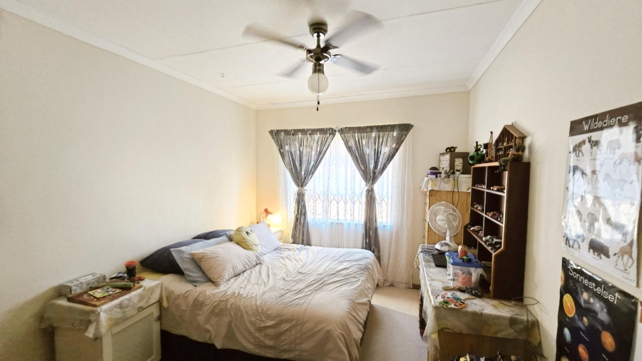 4 Bedroom Property for Sale in Kleinfontein A H Gauteng