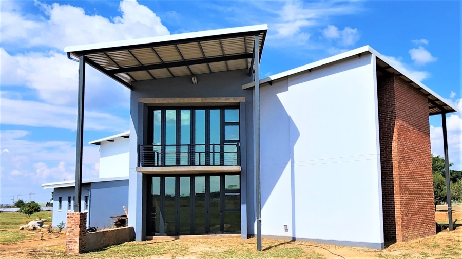 4 Bedroom Property for Sale in Kleinfontein A H Gauteng