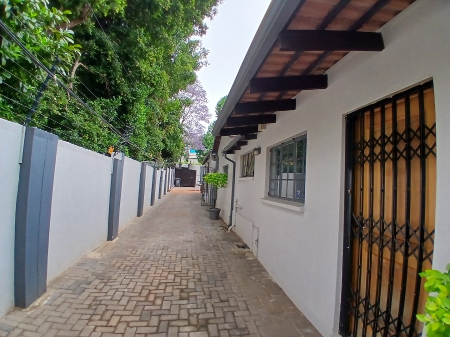1 Bedroom Property for Sale in Houghton Estate Gauteng