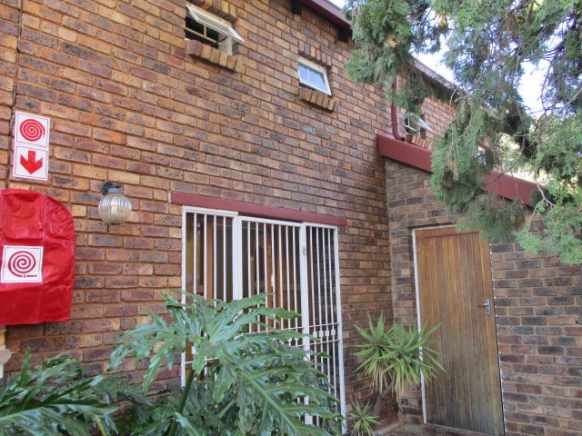 3 Bedroom Property for Sale in Garsfontein Gauteng