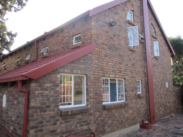 3 Bedroom Property for Sale in Garsfontein Gauteng
