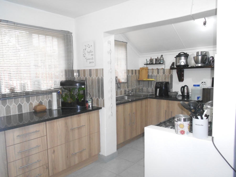 3 Bedroom Property for Sale in Garsfontein Gauteng