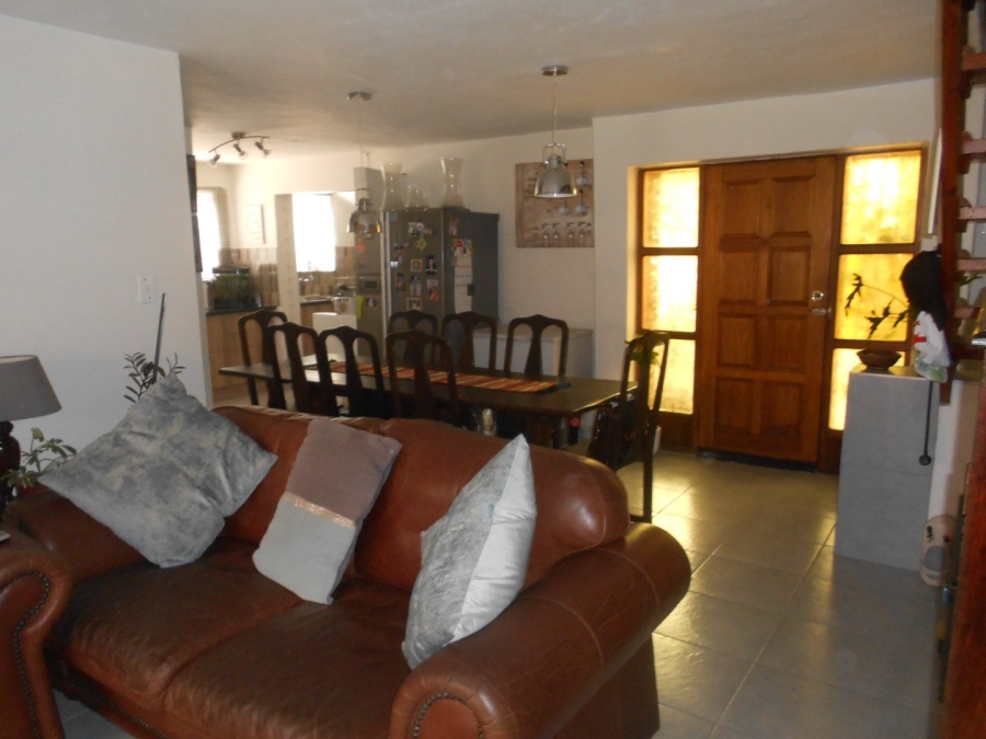 3 Bedroom Property for Sale in Garsfontein Gauteng