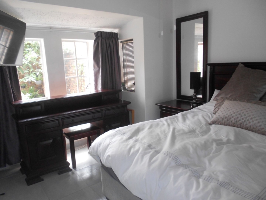 3 Bedroom Property for Sale in Garsfontein Gauteng