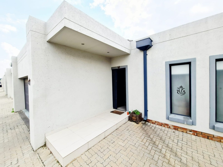 3 Bedroom Property for Sale in Sagewood Gauteng