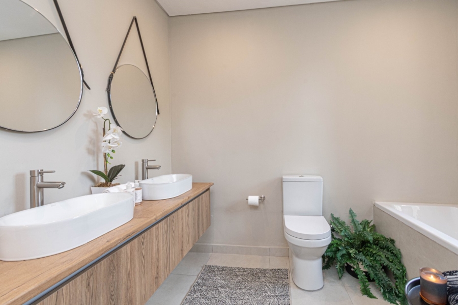 3 Bedroom Property for Sale in Victory Park Gauteng