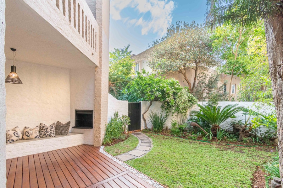 3 Bedroom Property for Sale in Victory Park Gauteng