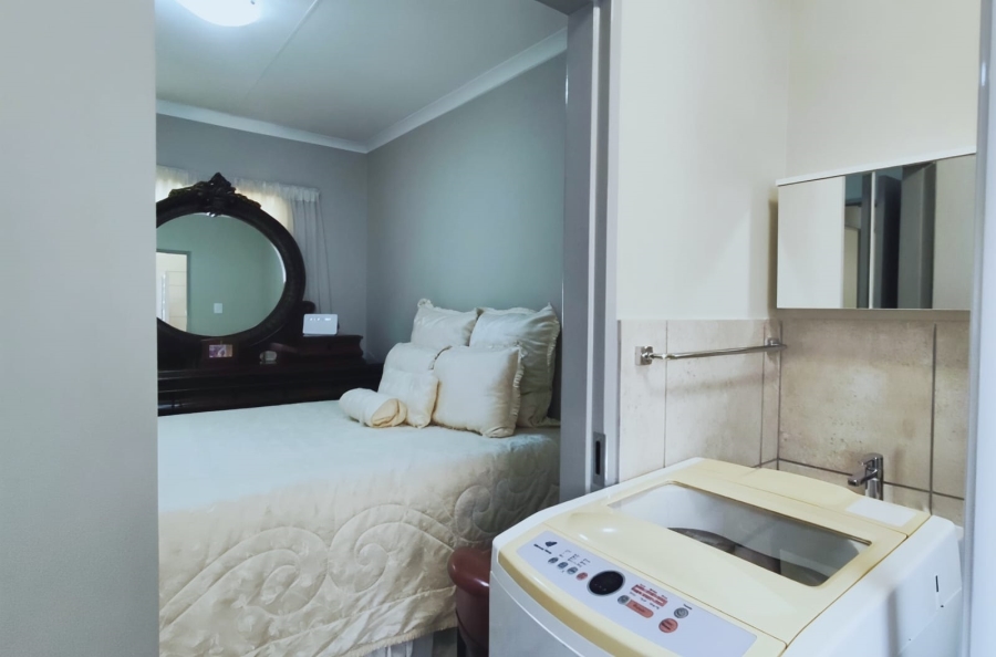 2 Bedroom Property for Sale in Parkdene Gauteng