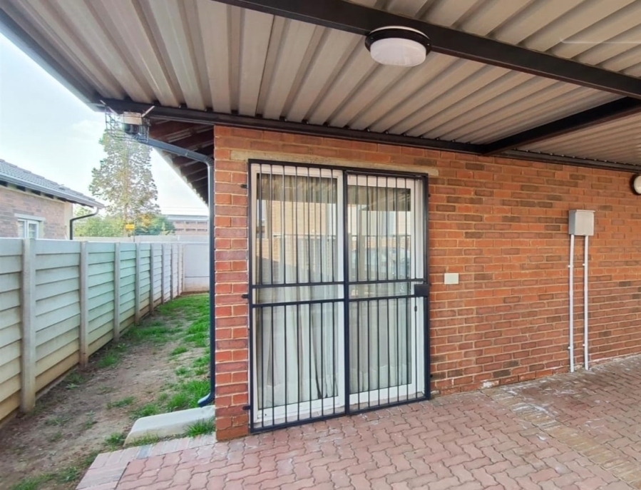 2 Bedroom Property for Sale in Parkdene Gauteng