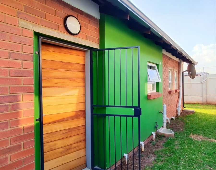 2 Bedroom Property for Sale in Parkdene Gauteng