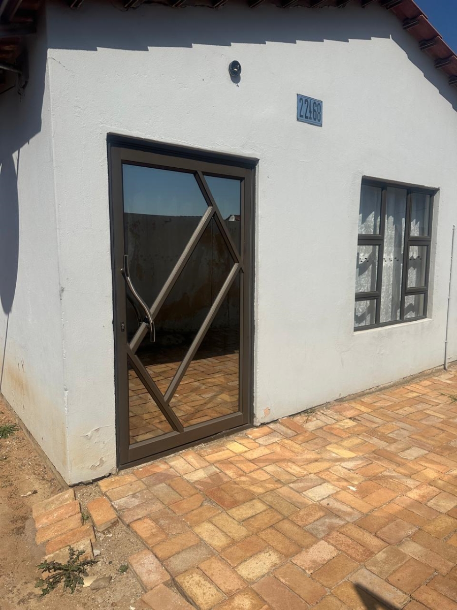 2 Bedroom Property for Sale in Lotus Gardens Gauteng
