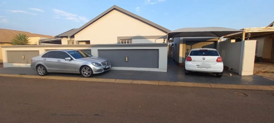 3 Bedroom Property for Sale in Chantelle Gauteng