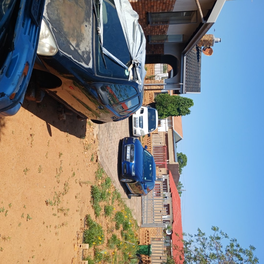 1 Bedroom Property for Sale in Soshanguve DD Gauteng