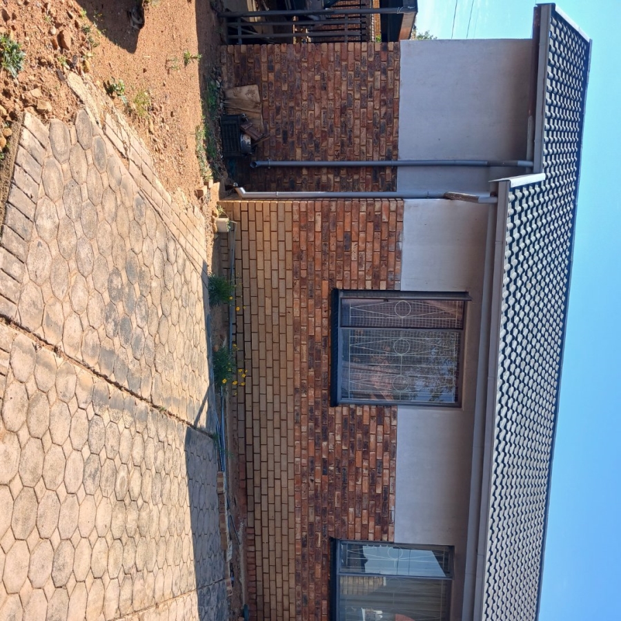 1 Bedroom Property for Sale in Soshanguve DD Gauteng