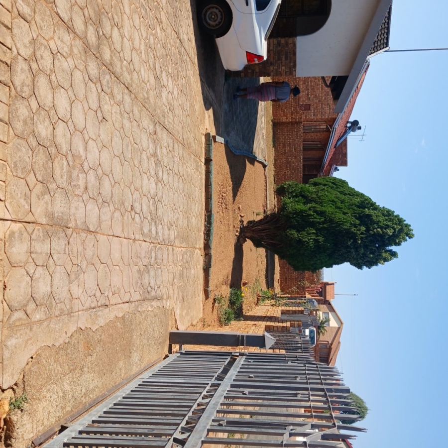 1 Bedroom Property for Sale in Soshanguve DD Gauteng