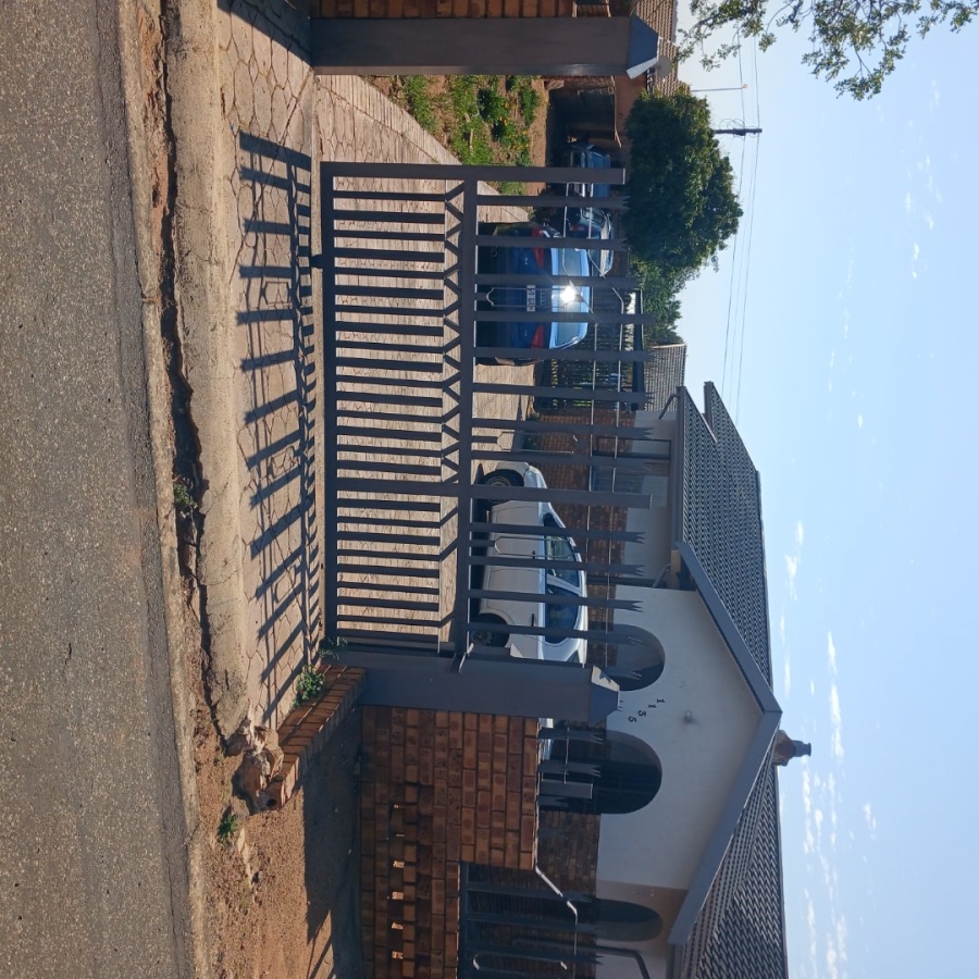 1 Bedroom Property for Sale in Soshanguve DD Gauteng