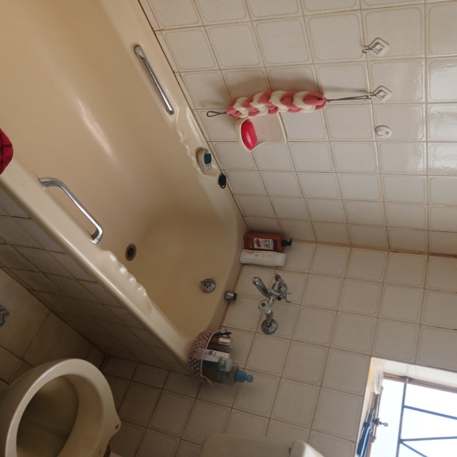 1 Bedroom Property for Sale in Soshanguve DD Gauteng