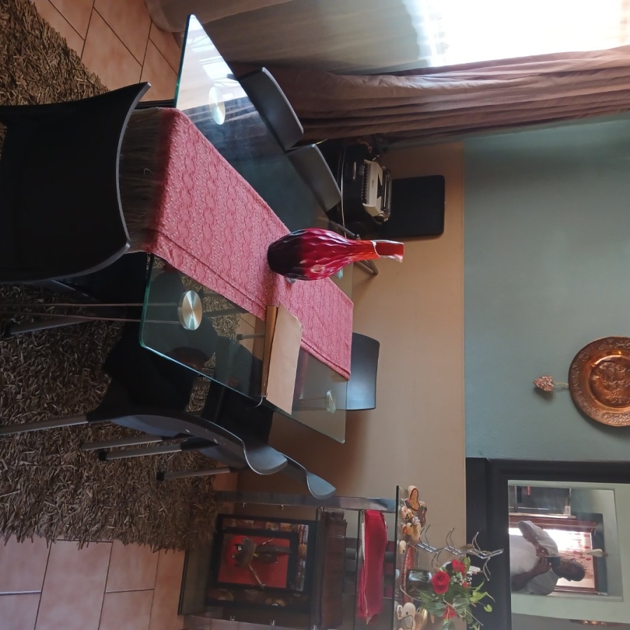 1 Bedroom Property for Sale in Soshanguve DD Gauteng